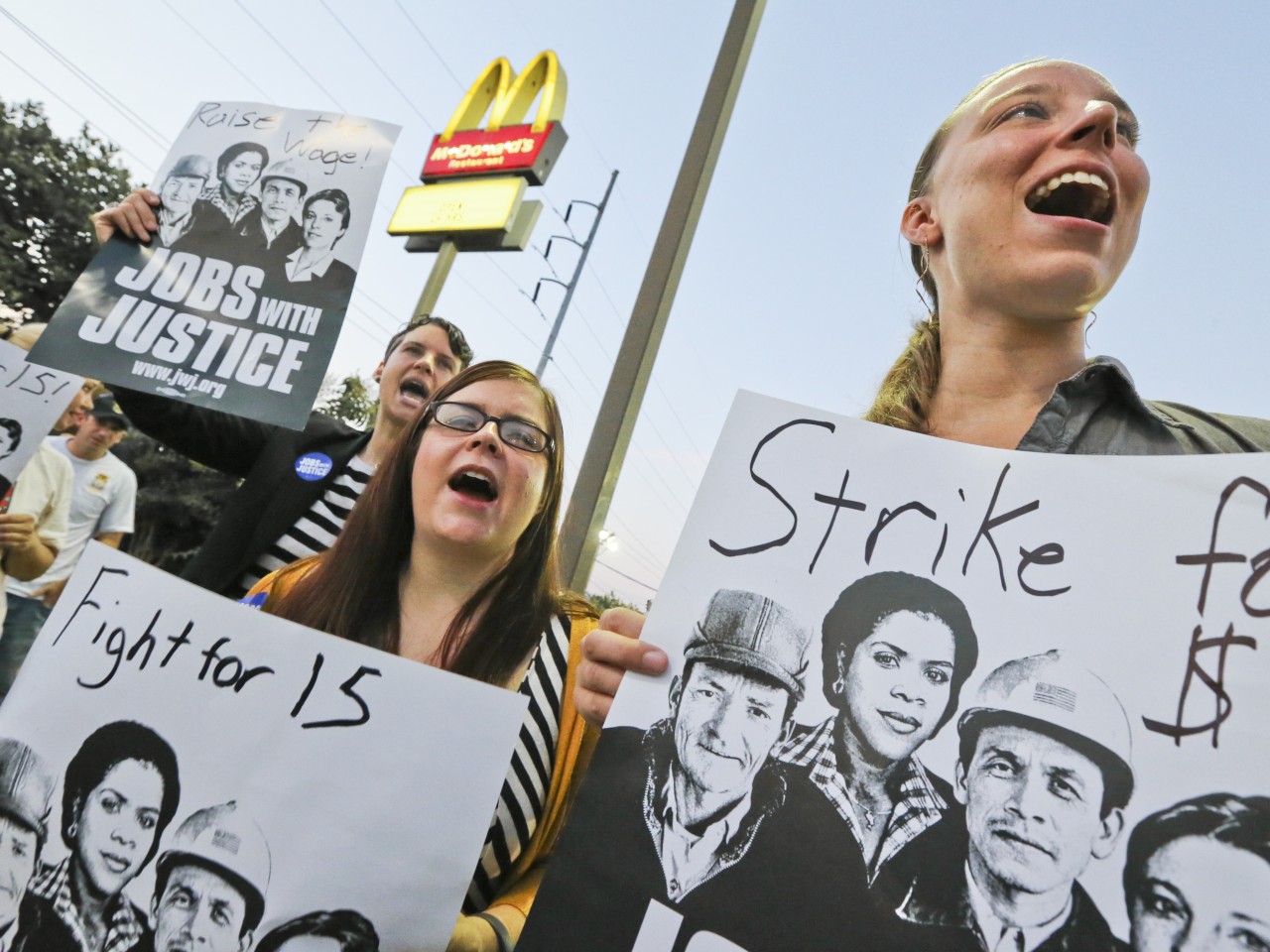 fast-food-workers-pay.jpeg1-1280x960